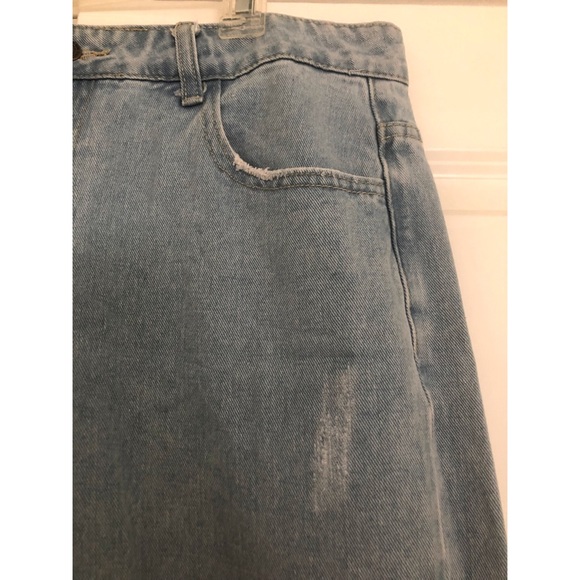 Nasty Gal High-Waisted Distressed Jeans Blue - Picture 4 of 6